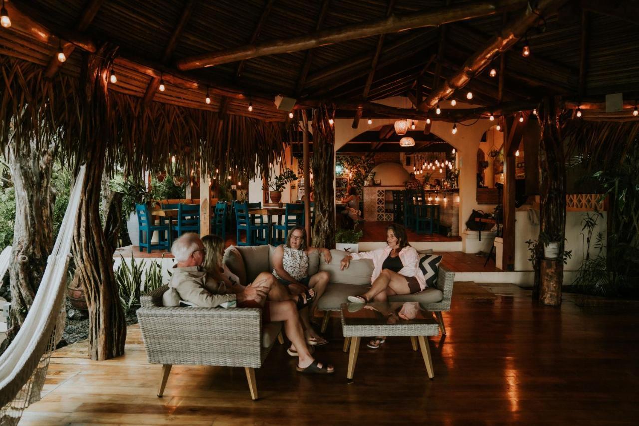 Sansara Surf Yoga & Resort カンブタル エクステリア 写真