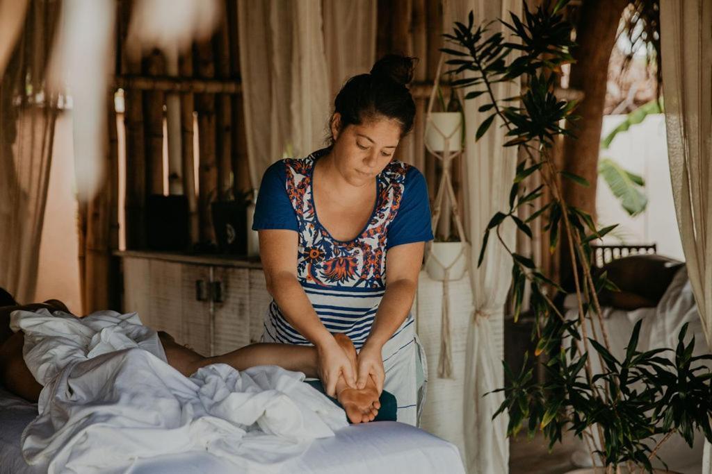 Sansara Surf Yoga & Resort カンブタル エクステリア 写真