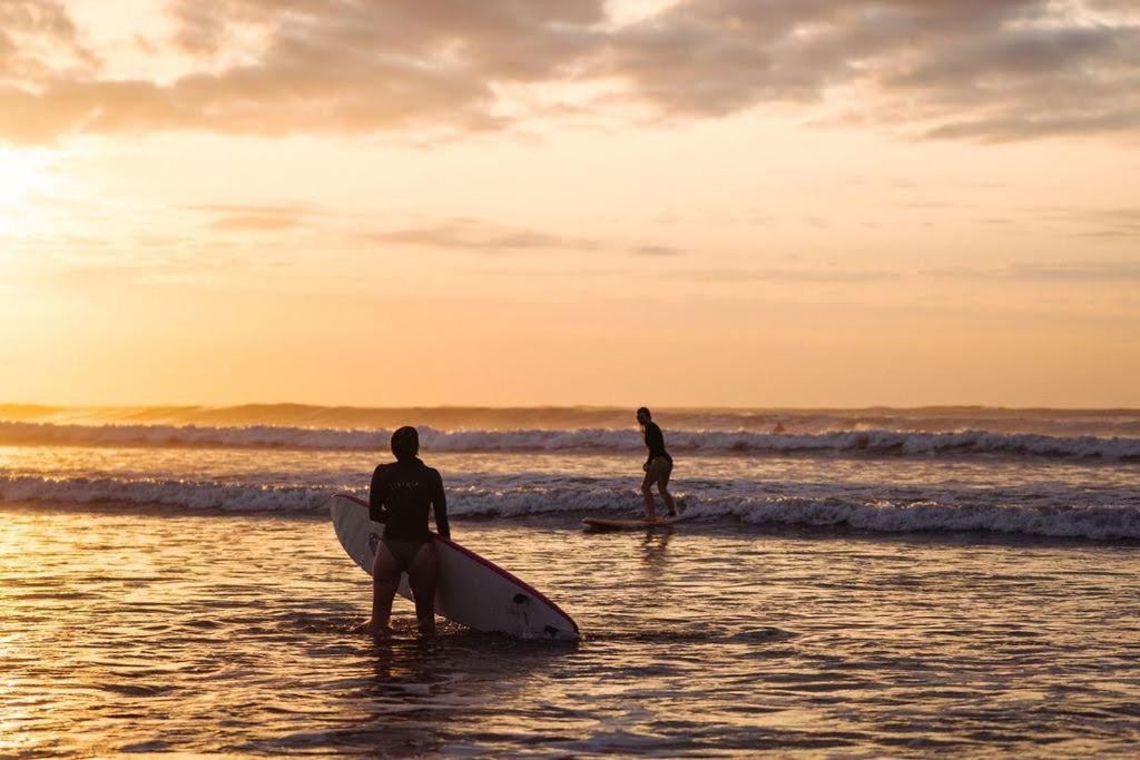 Sansara Surf Yoga & Resort カンブタル エクステリア 写真